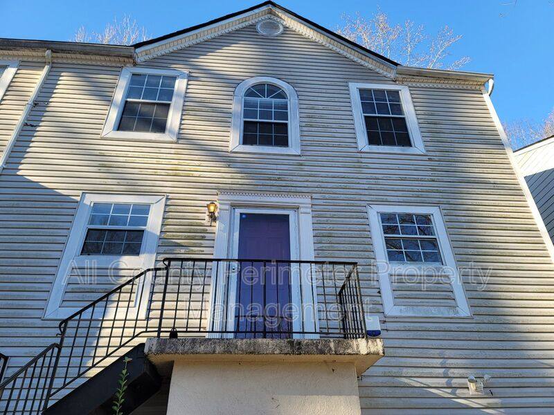 Townhouse for rent at 3758 Meadow Creek Dr, Peachtree Corners, GA 30092