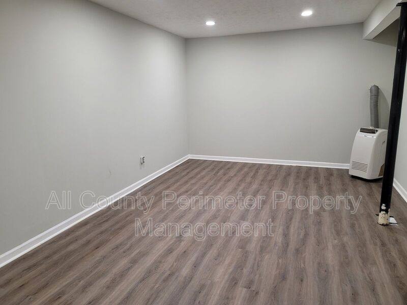 Townhouse for rent at 3758 Meadow Creek Dr, Peachtree Corners, GA 30092