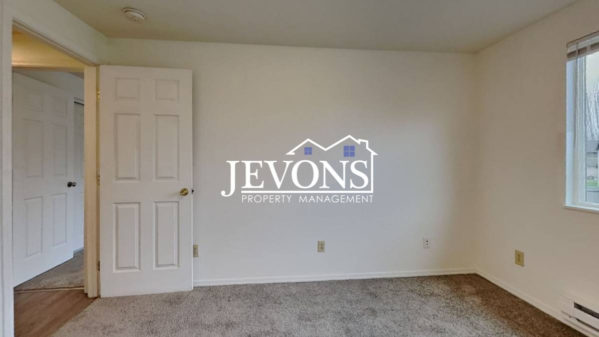 Apartment for rent at 2414 N St NE, Auburn, WA 98002