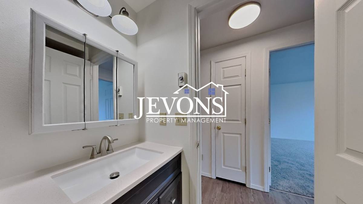 Apartment for rent at 2414 N St NE, Auburn, WA 98002
