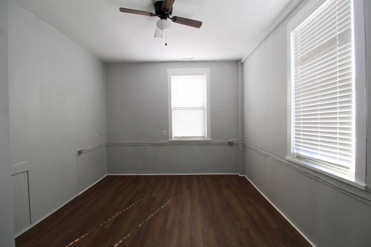 Apartment for rent at 98 Lee Ave, Elkton, VA 22827