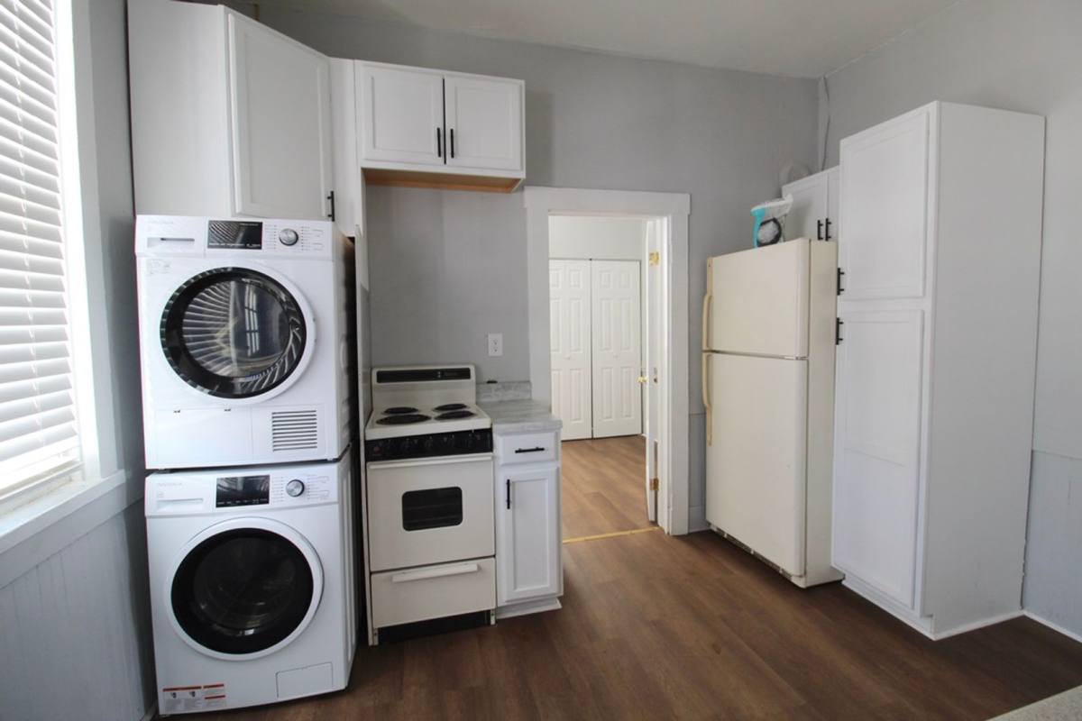 Apartment for rent at 98 Lee Ave, Elkton, VA 22827