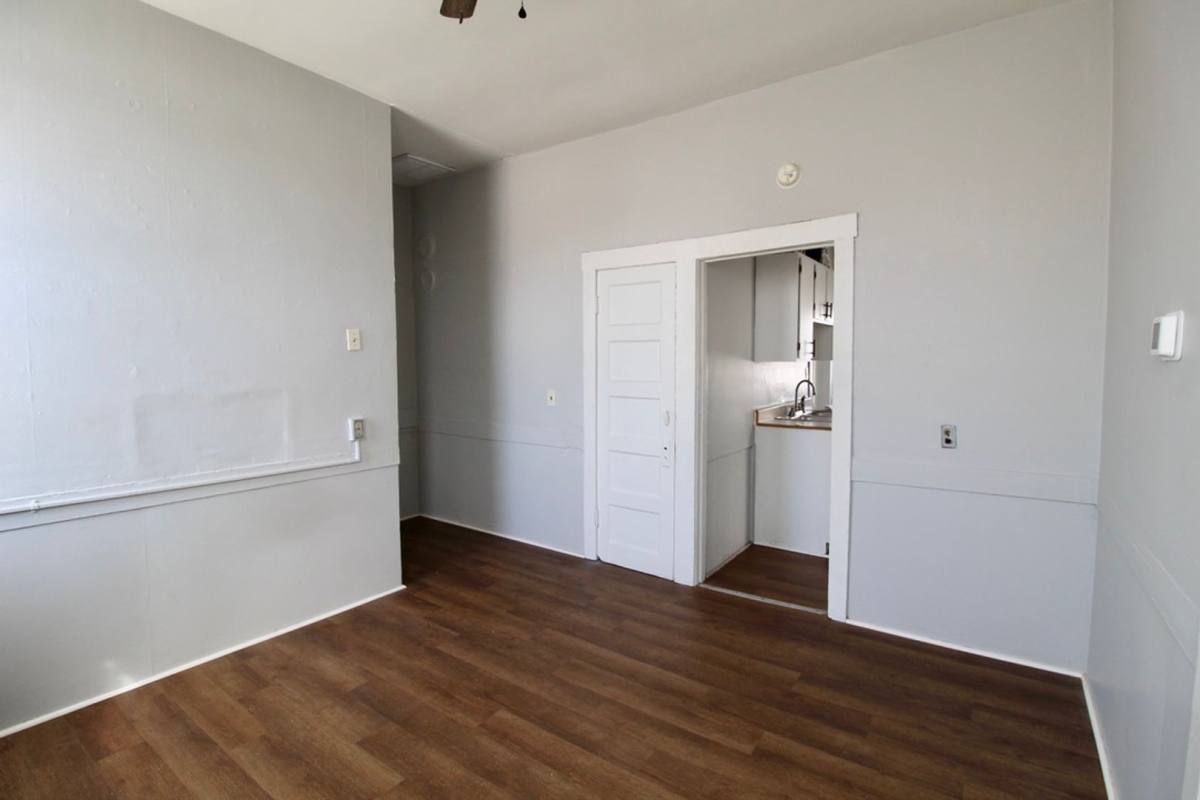 Apartment for rent at 98 Lee Ave, Elkton, VA 22827