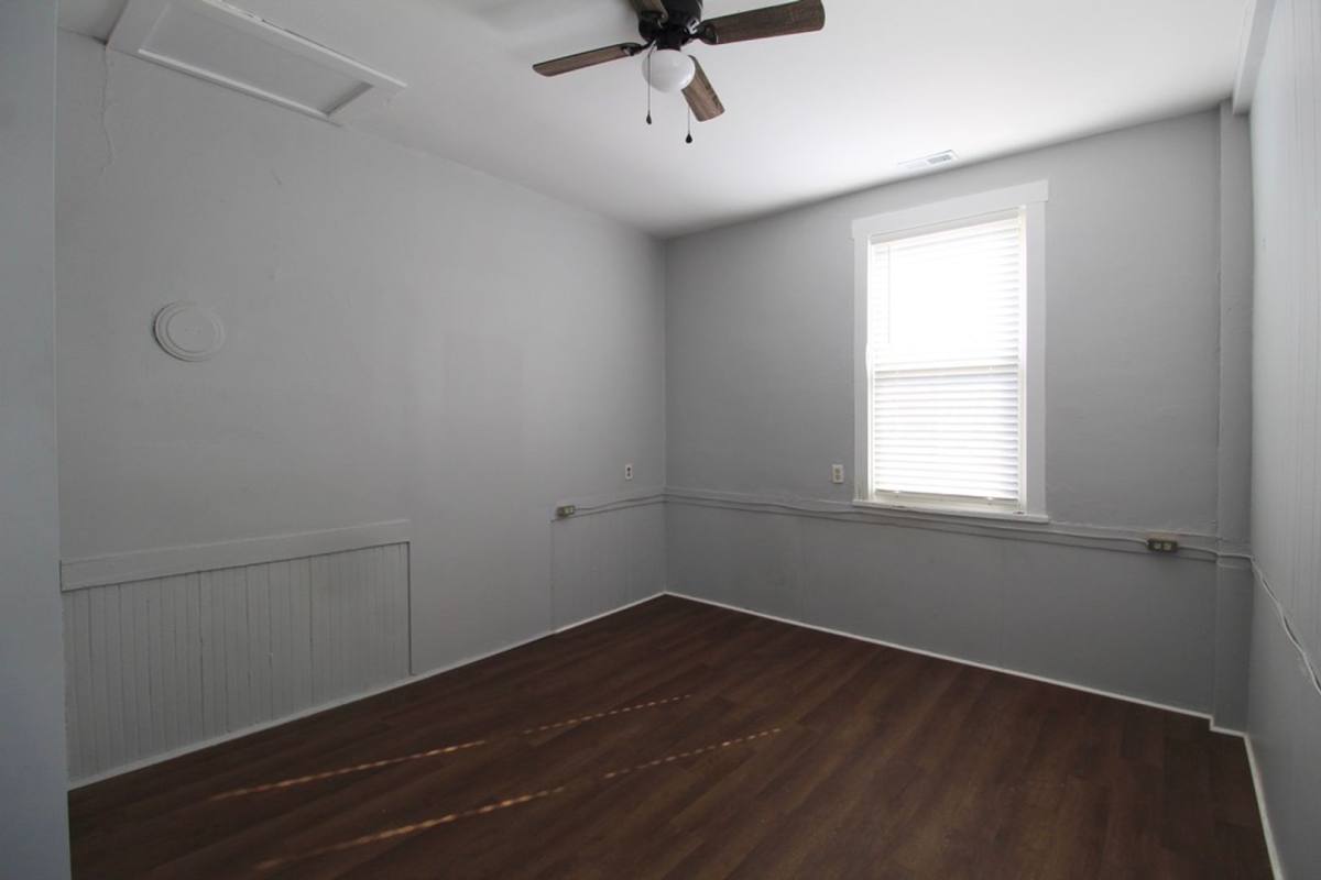 Apartment for rent at 98 Lee Ave, Elkton, VA 22827