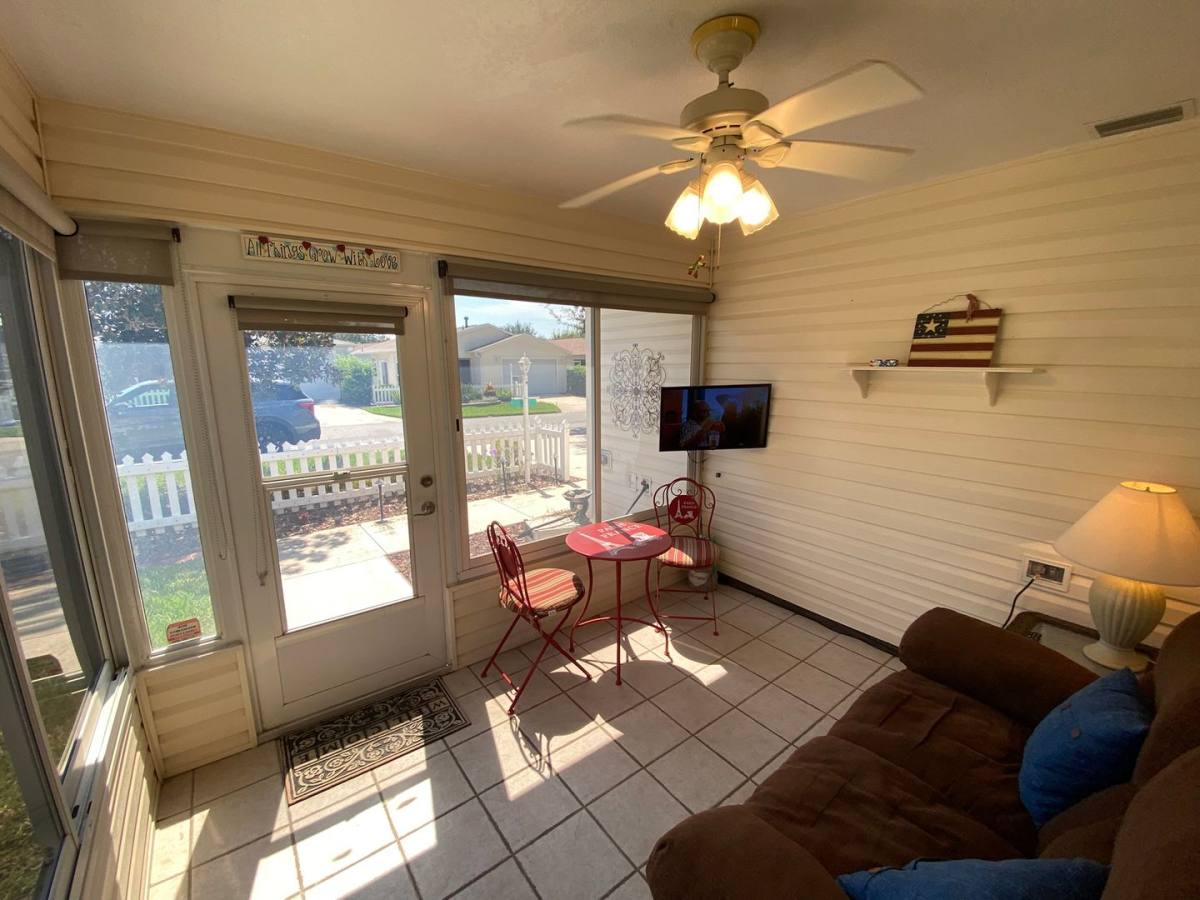 House for rent at 440 Canterbury Court, The Villages, FL 32162