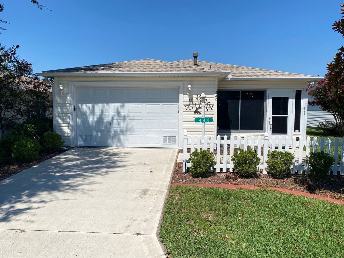 House for rent at 440 Canterbury Court, The Villages, FL 32162