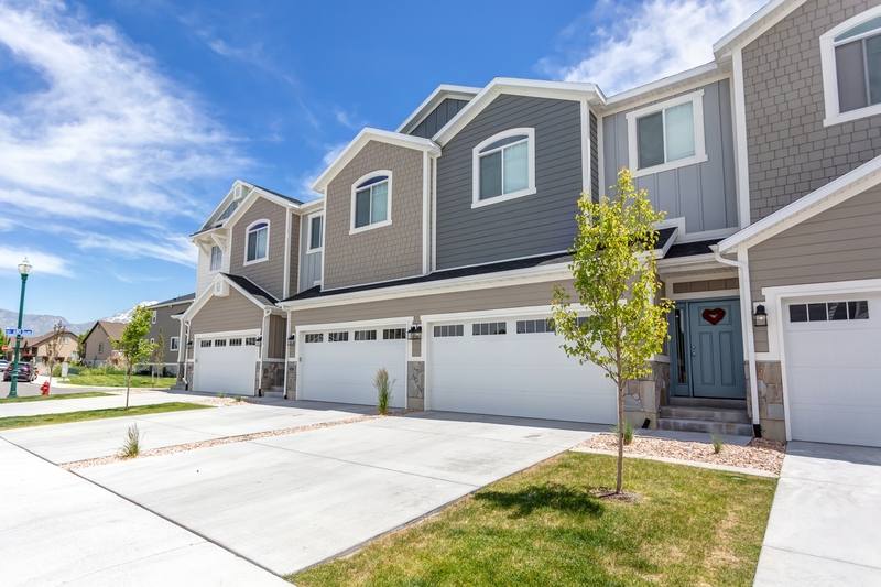 Townhouse for rent at 695 S 1840 W #MASTER Room, Vineyard, UT 84059