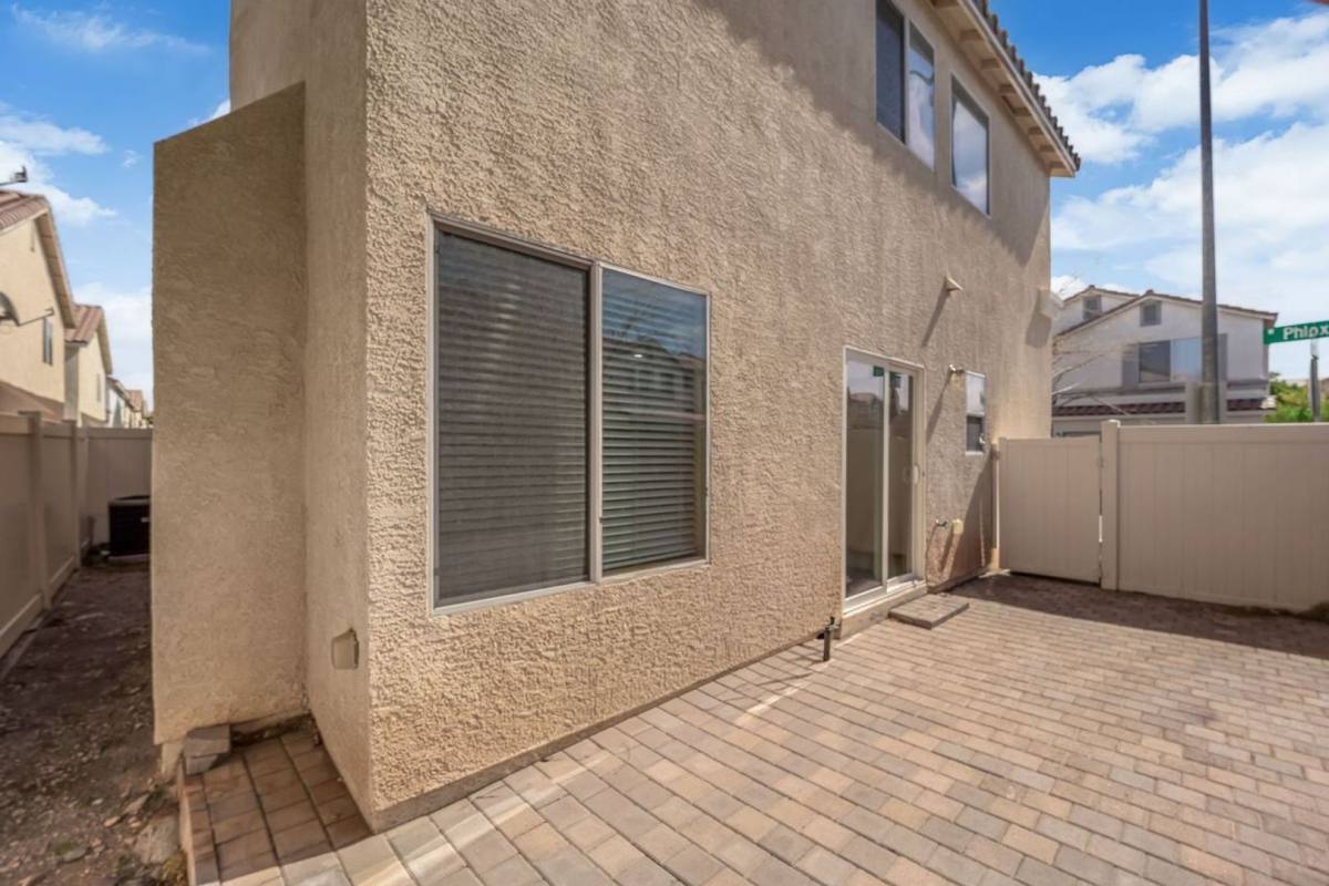 House for rent at 7330 Phlox Rd, Las Vegas, NV 89113