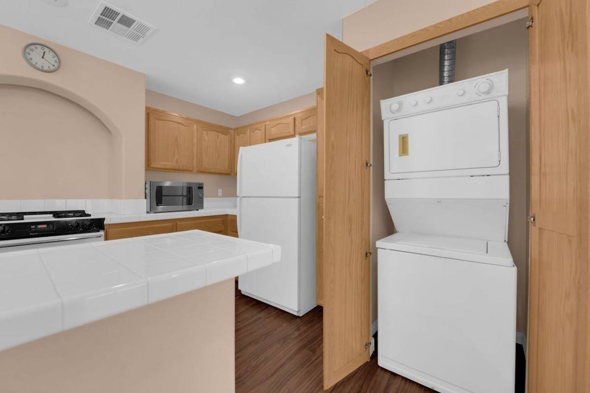 House for rent at 7330 Phlox Rd, Las Vegas, NV 89113