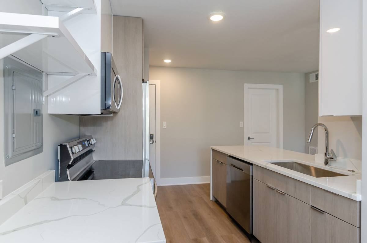Apartment for rent at 1533 N Wieland St, Chicago, IL 60610