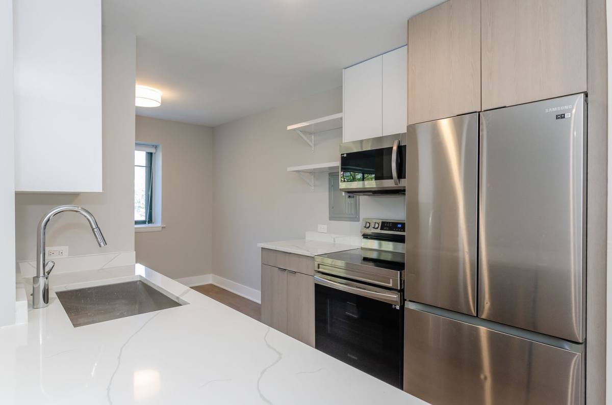 Apartment for rent at 1533 N Wieland St, Chicago, IL 60610