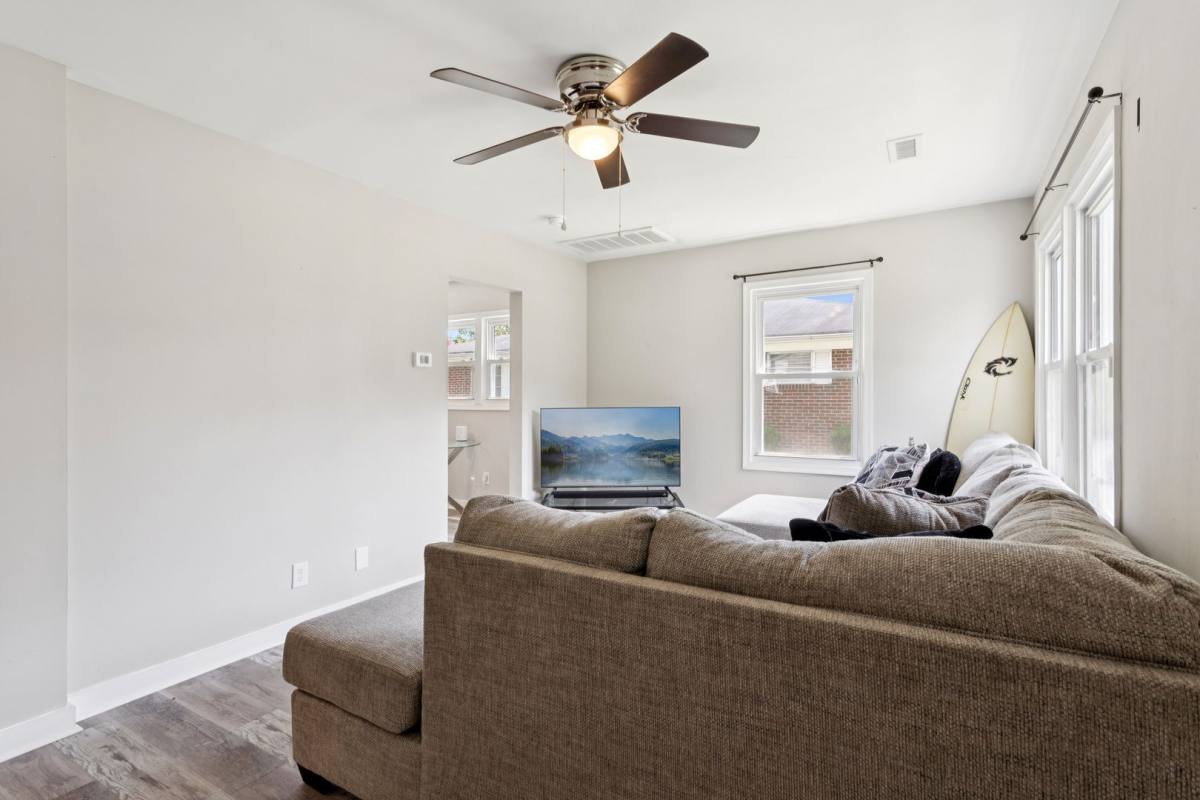 House for rent at 209 Woodstock St, Portsmouth, VA 23701