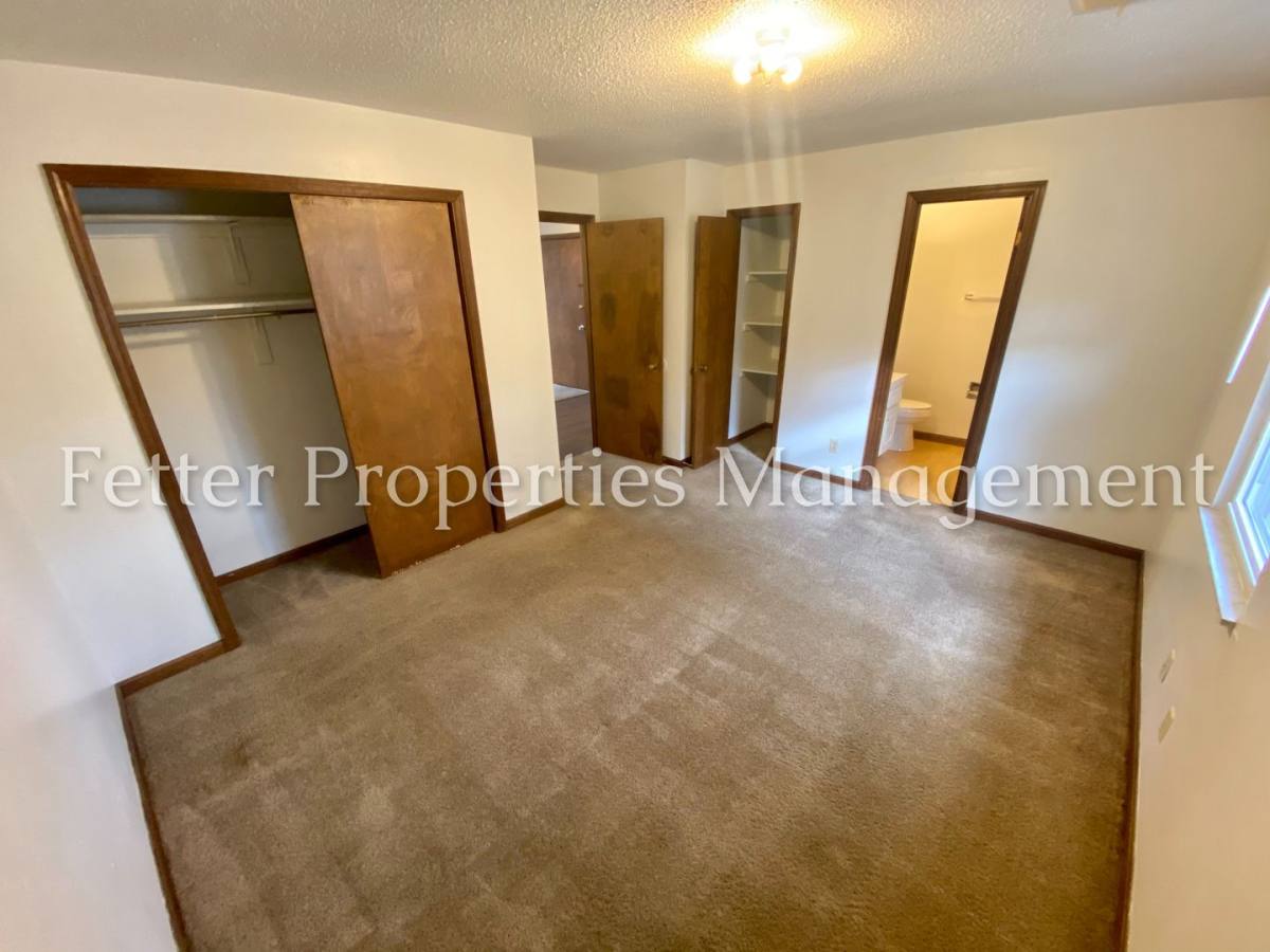 Apartment for rent at 2720 N Kentucky Ave, Evansville, IN 47711