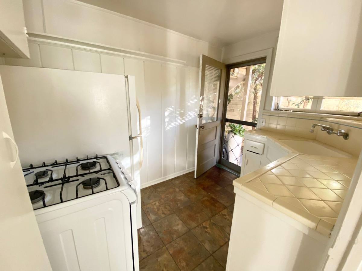 Apartment for rent at 380 N Coast Highway, Laguna Beach, CA 92651
