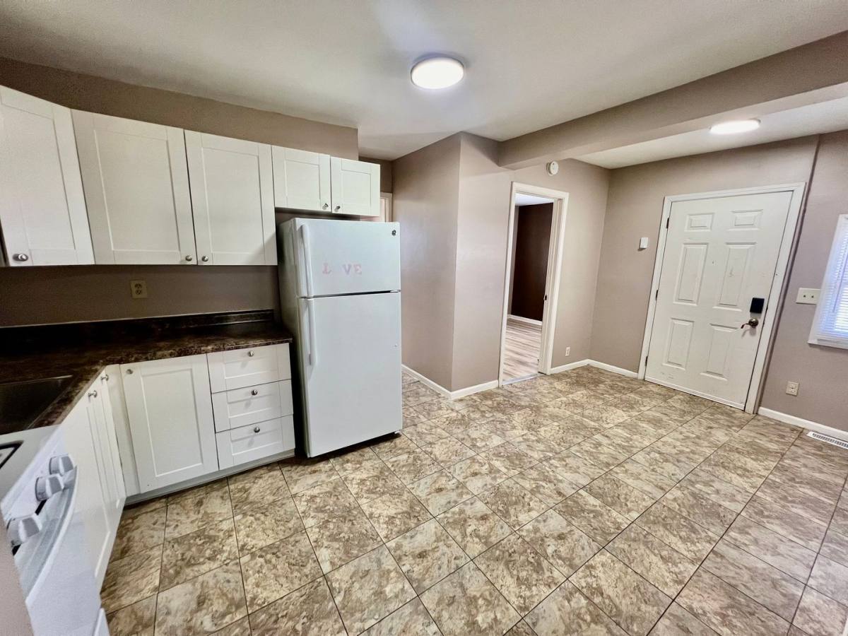 Apartment for rent at 601 S Clayton, Bloomington, IL 61701