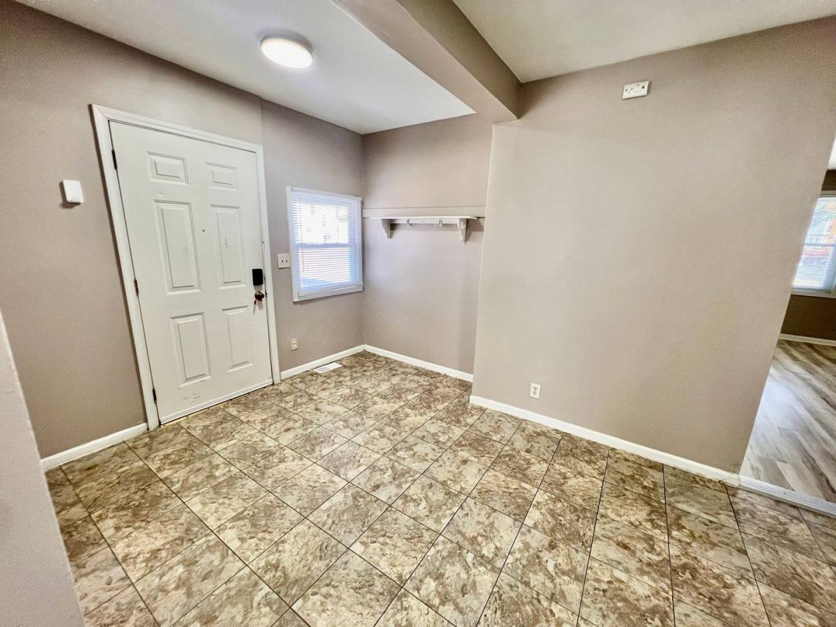 Apartment for rent at 601 S Clayton, Bloomington, IL 61701