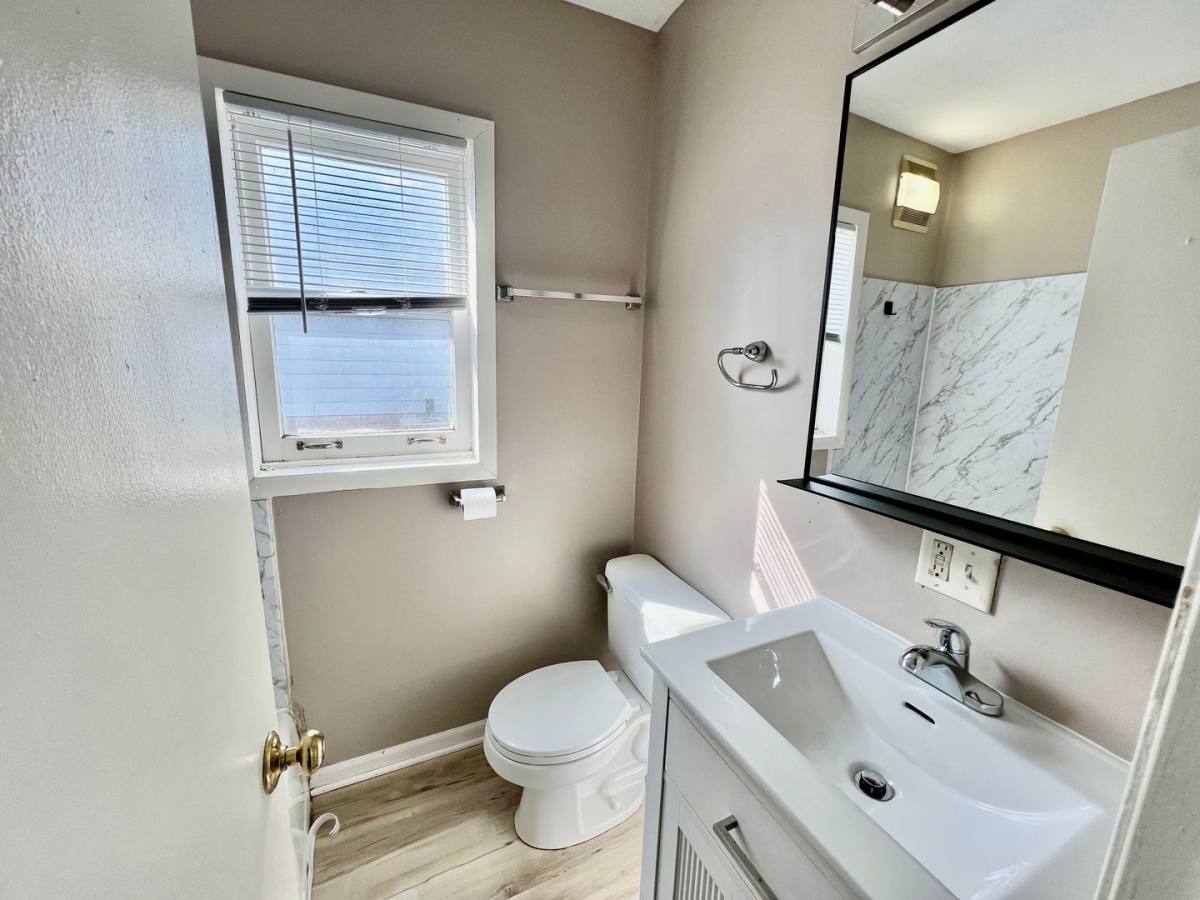 Apartment for rent at 601 S Clayton, Bloomington, IL 61701