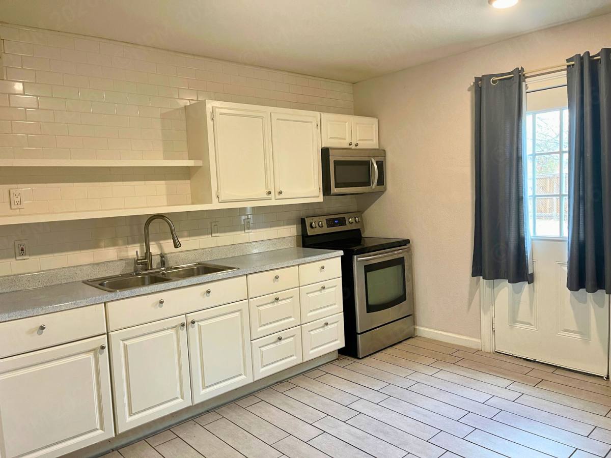 House for rent at 455 Lincolnshire, San Antonio, TX 78220