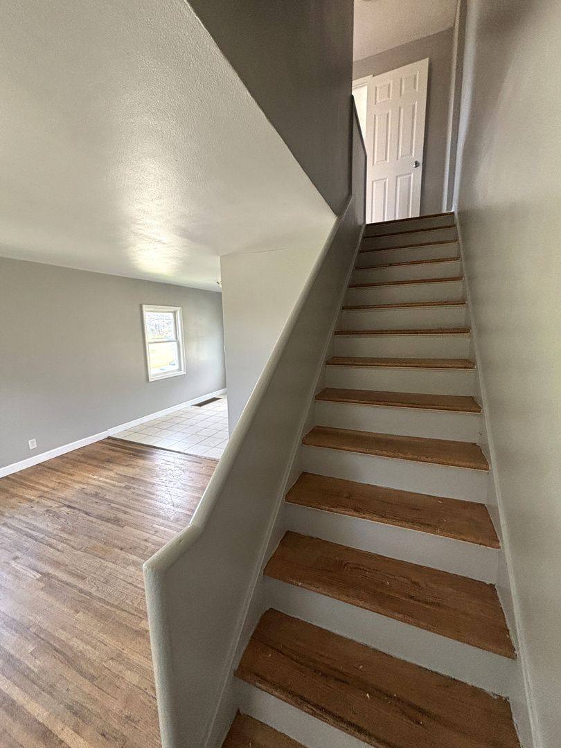 Townhouse for rent at 1254 W Mullan Ave, Waterloo, IA 50701