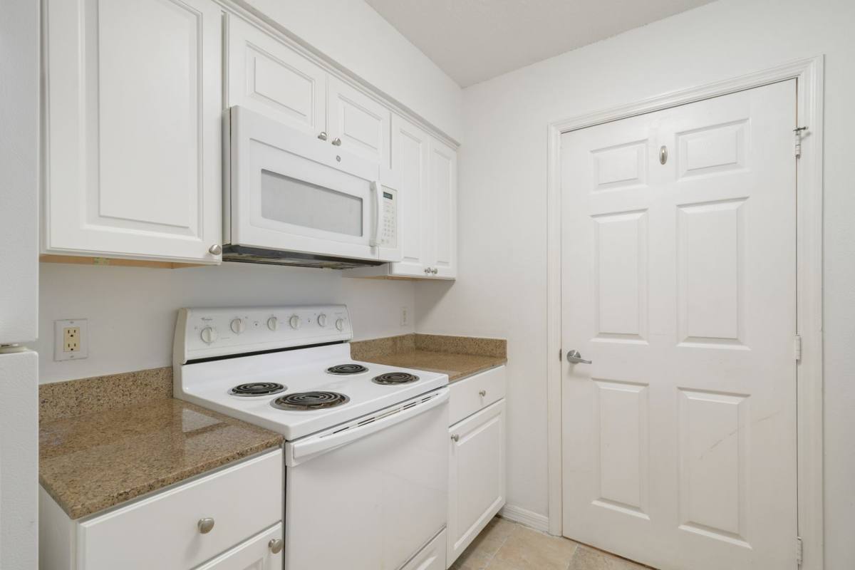Condo for rent at 4276 Calinda Lane, Niceville, FL 32578
