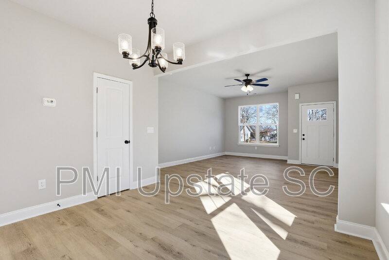 Townhouse for rent at 107 Virginia Ave, Greenville, SC 29611