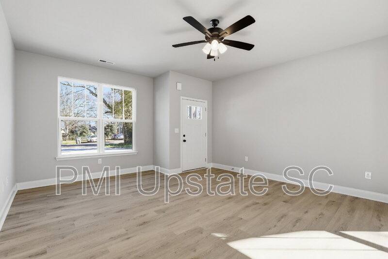 Townhouse for rent at 107 Virginia Ave, Greenville, SC 29611