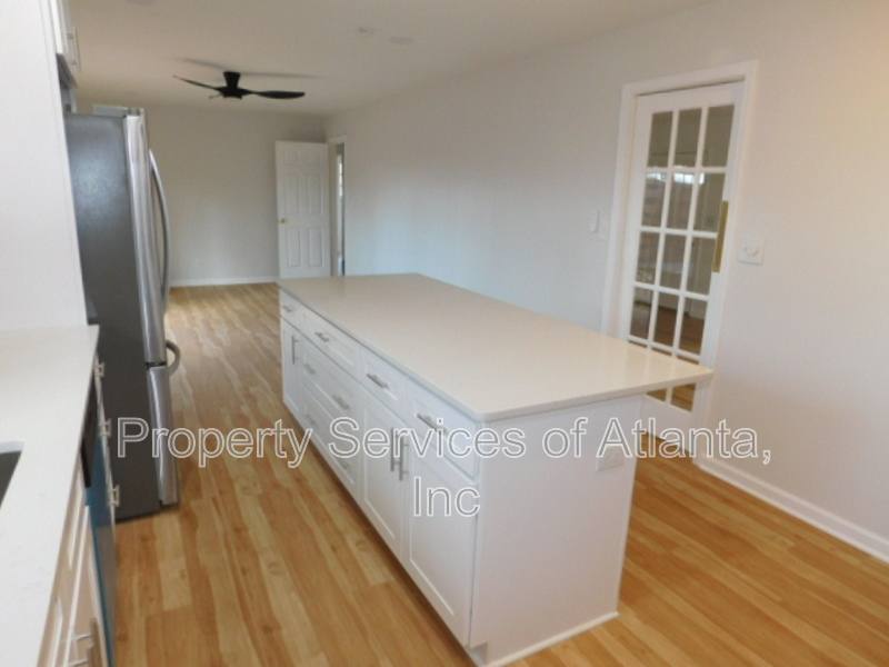 House for rent at 2407 Summerland Dr, Decatur, GA 30032