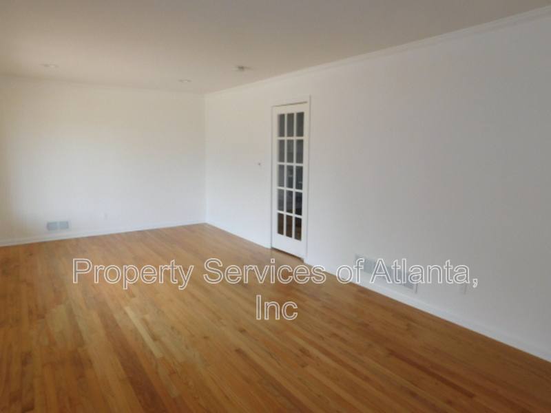 House for rent at 2407 Summerland Dr, Decatur, GA 30032