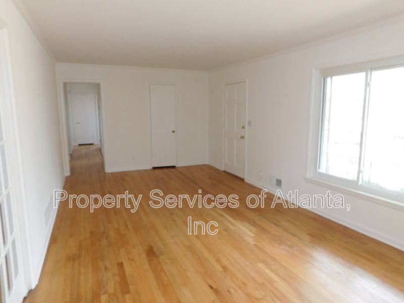 House for rent at 2407 Summerland Dr, Decatur, GA 30032