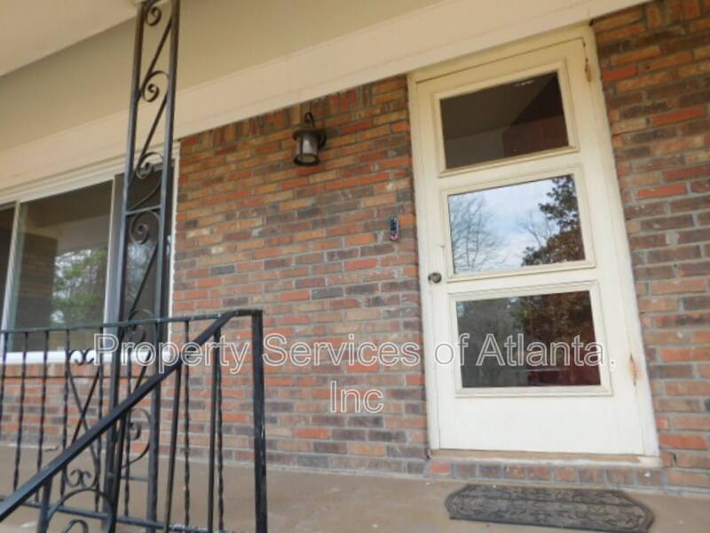 House for rent at 2407 Summerland Dr, Decatur, GA 30032