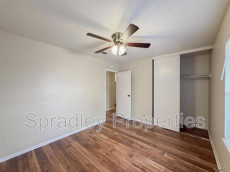 Townhouse for rent at 3705A Ivanhoe, Temple, TX 76502