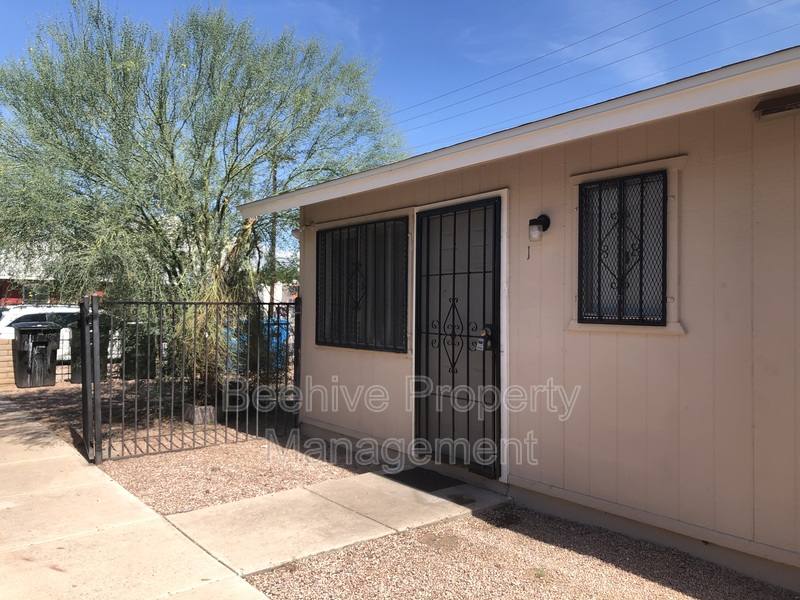 Apartment for rent at 1153 E Taylor St #4, Phoenix, AZ 85006