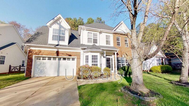 House for rent at 7236 Rock Island Rd, Charlotte, NC 28278