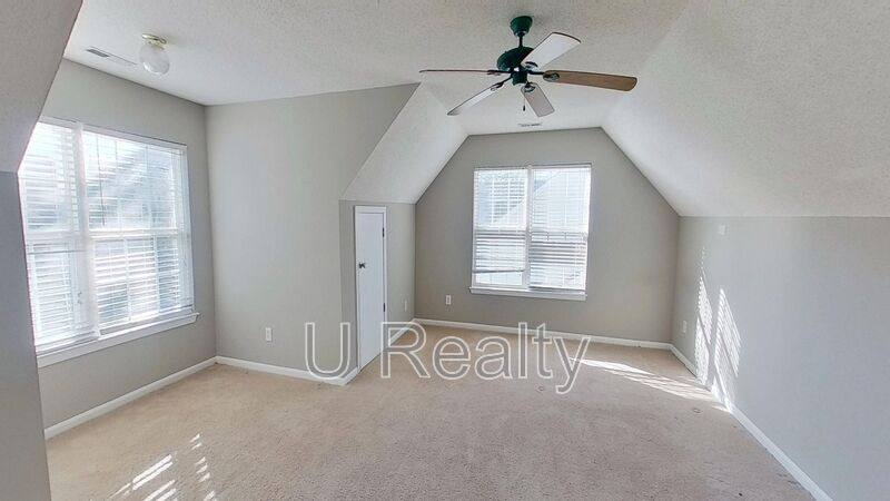 House for rent at 7236 Rock Island Rd, Charlotte, NC 28278