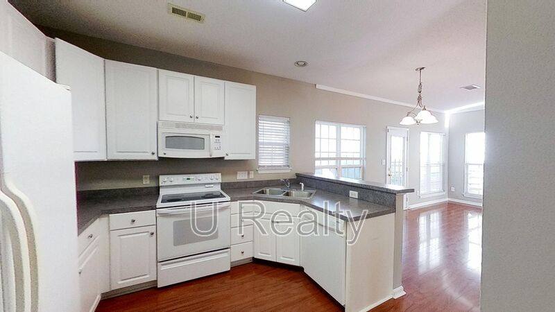 House for rent at 7236 Rock Island Rd, Charlotte, NC 28278