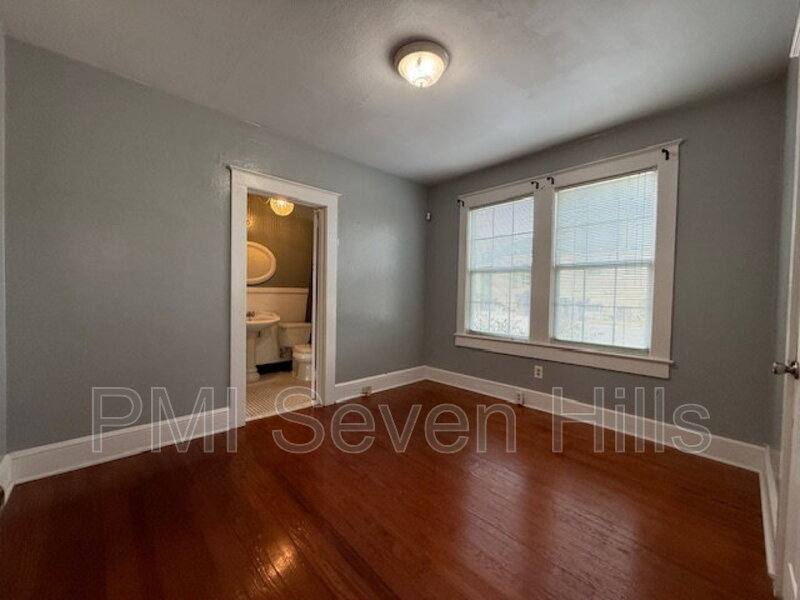 Apartment for rent at 1350 N Gadsden St #B, Tallahassee, FL 32303