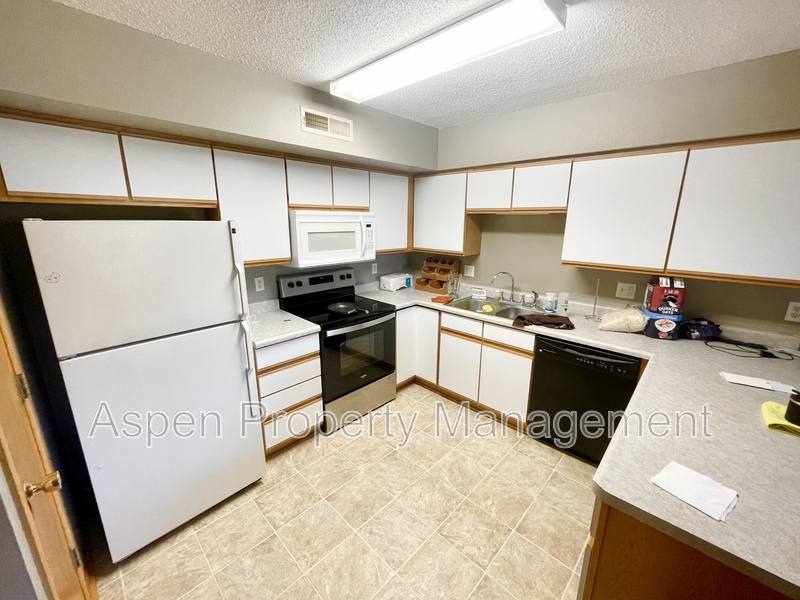 Apartment for rent at 2262 Holiday Rd #112, Coralville, IA 52241
