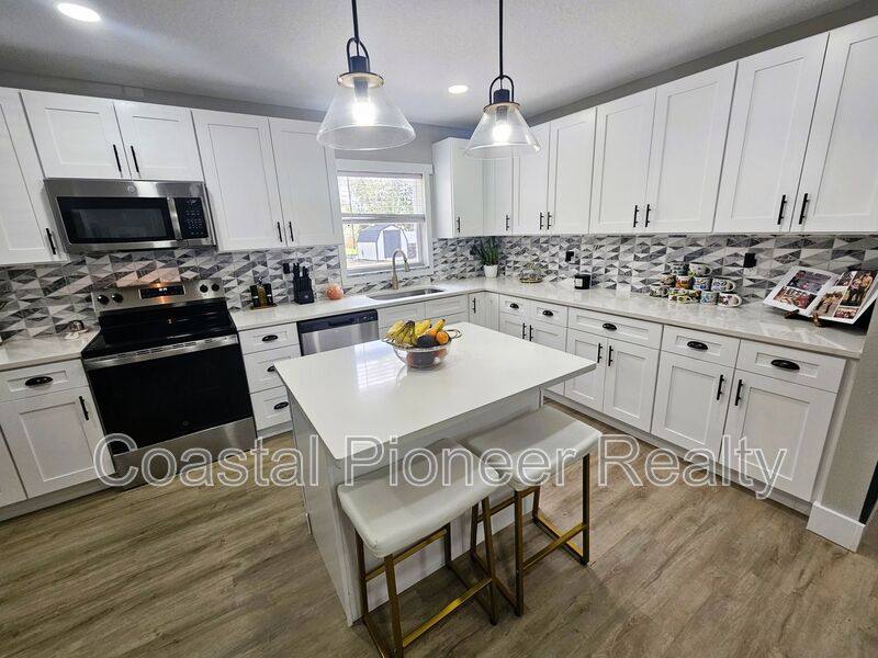 House for rent at 8711 N Wick Place, Tampa, FL 33604
