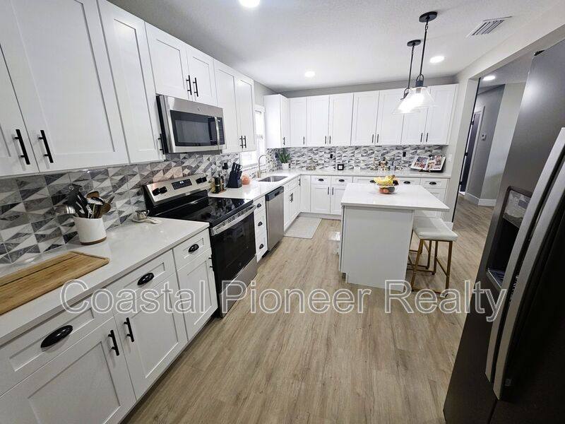 House for rent at 8711 N Wick Place, Tampa, FL 33604