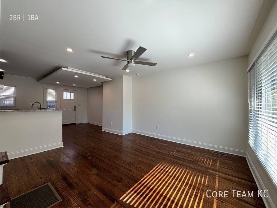 Townhouse for rent at 5044 Baltimore Ave #5028, Kansas City, MO 64112