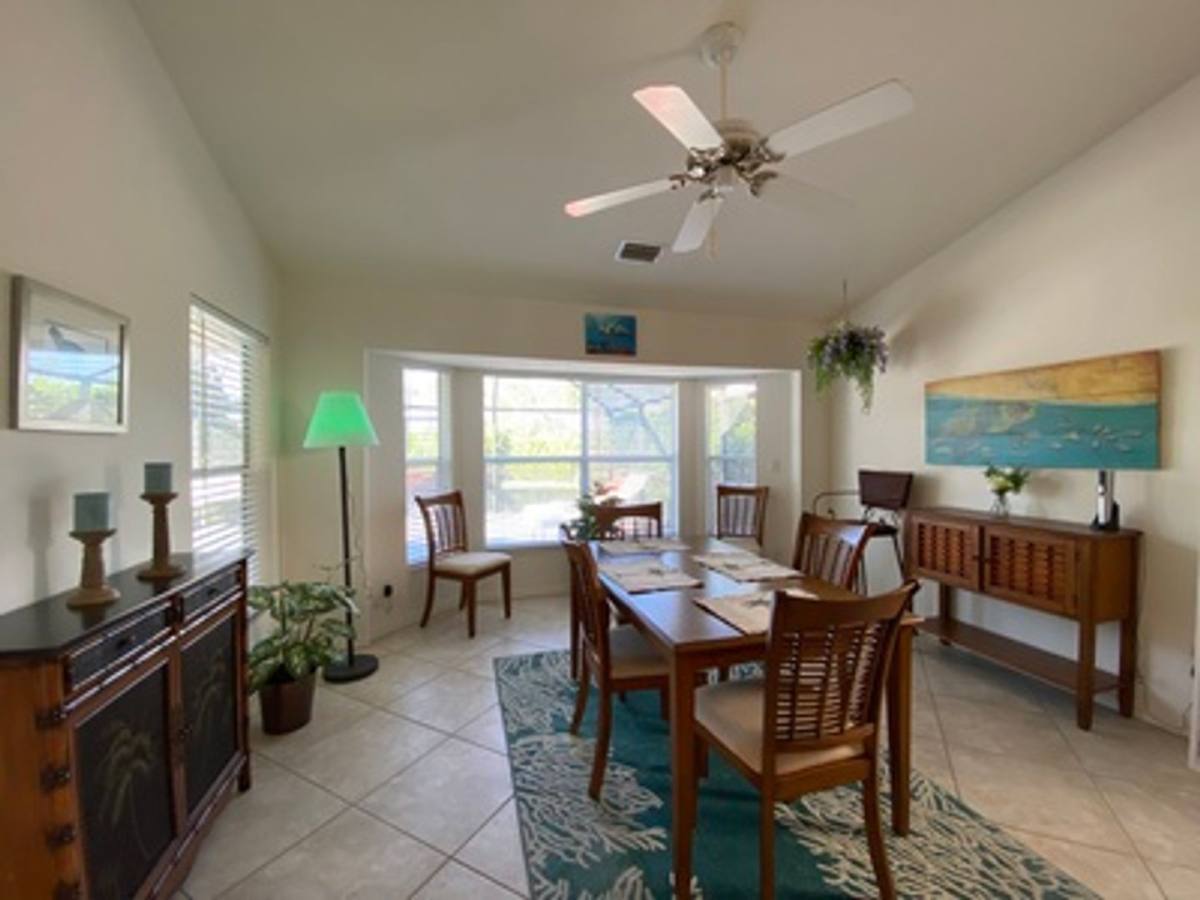 Townhouse for rent at 920 Belville Blvd, Naples, FL 34104