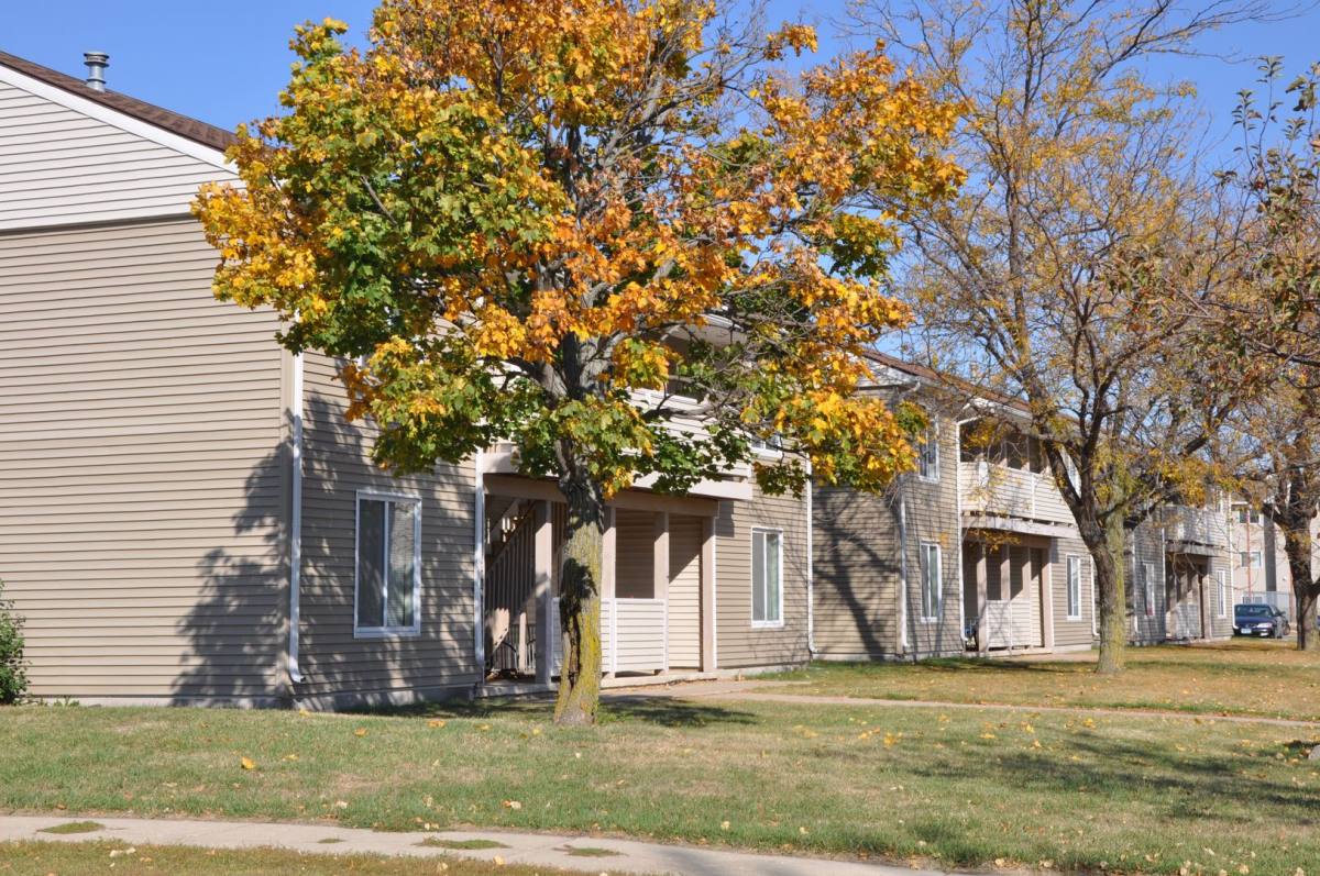 Apartment for rent at 142 Bunting Lane, Mankato, MN 56001