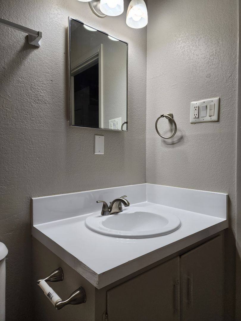 Apartment for rent at 1100 Fair Park Blvd, Little Rock, AR 72204