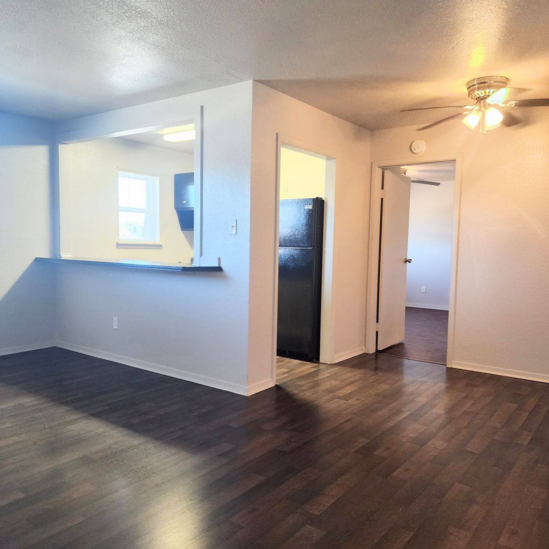 Apartment for rent at 1100 Fair Park Blvd, Little Rock, AR 72204