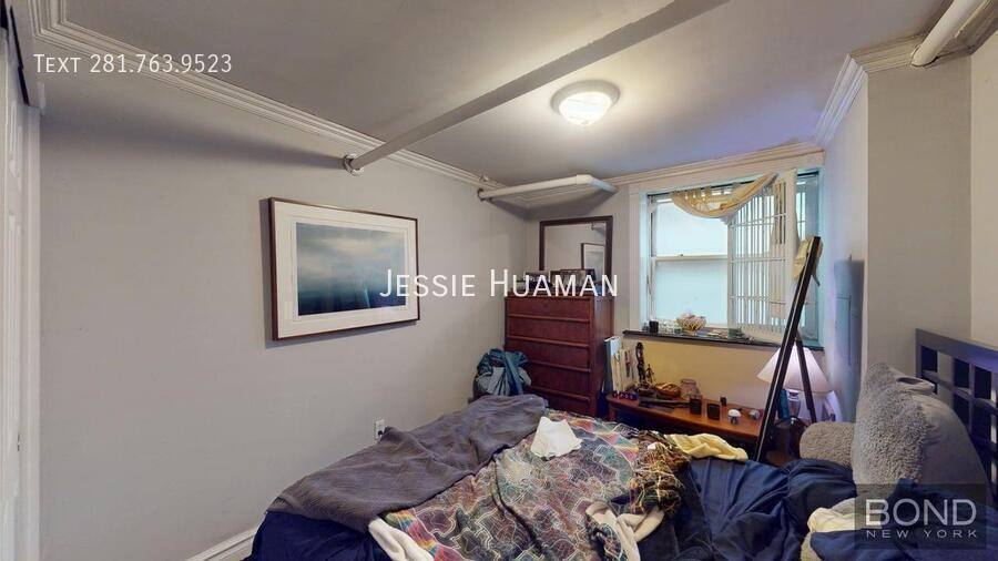 Apartment for rent at 52 Barrow St #B, New York, NY 10014