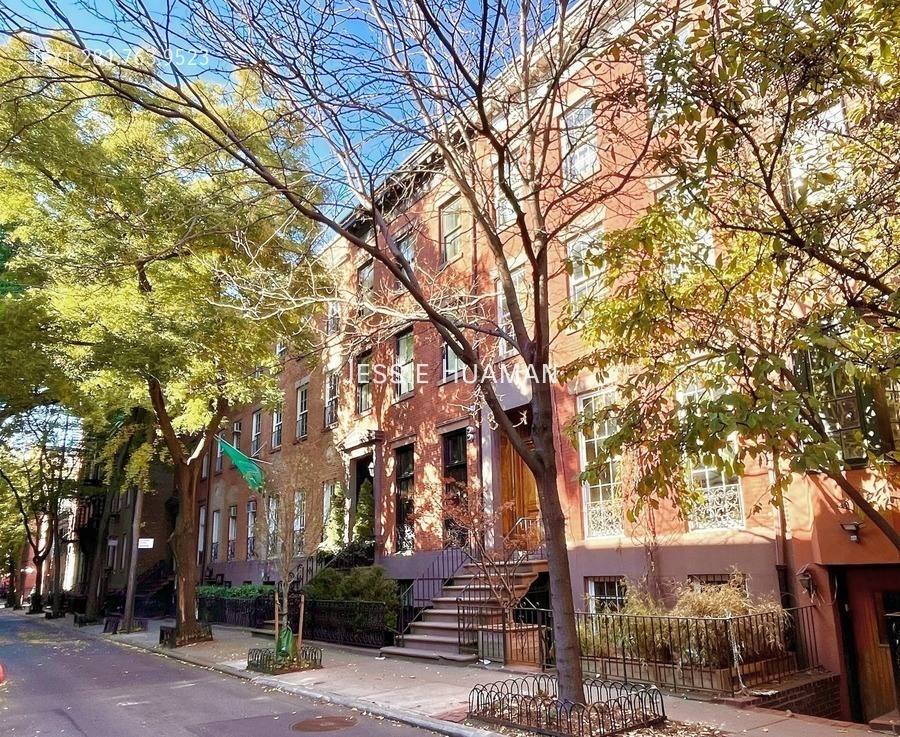 Apartment for rent at 52 Barrow St #B, New York, NY 10014