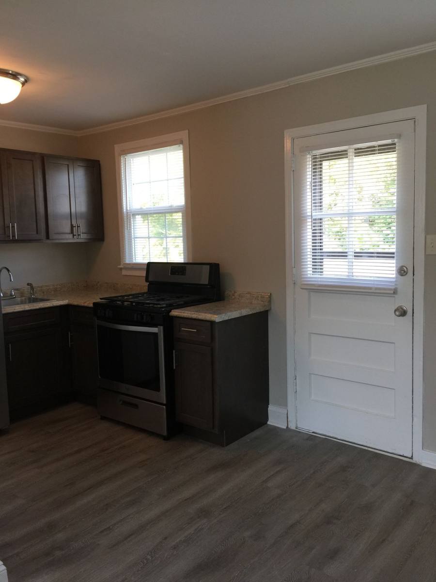 Apartment for rent at 710 Lone Oak Rd, Paducah, KY 42003