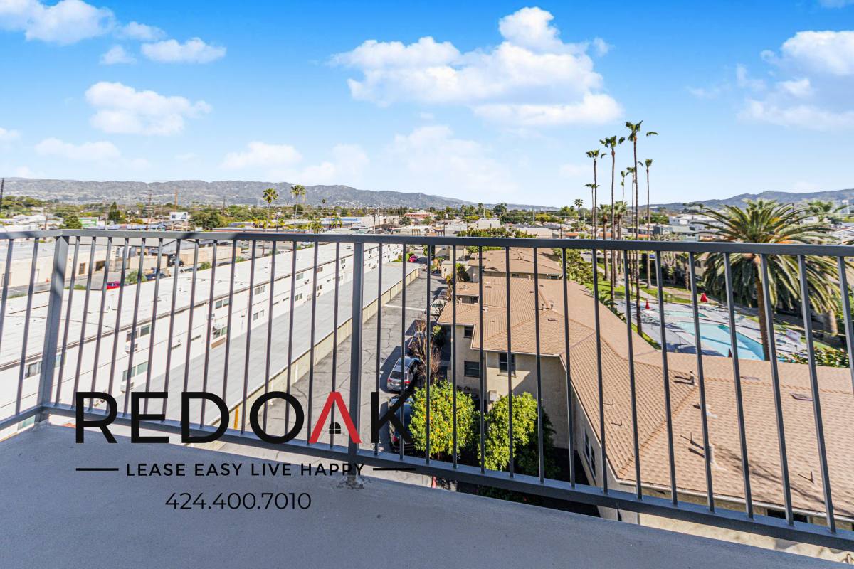 Condo for rent at 5320 Cartwright Ave #508, North Hollywood, CA 91601