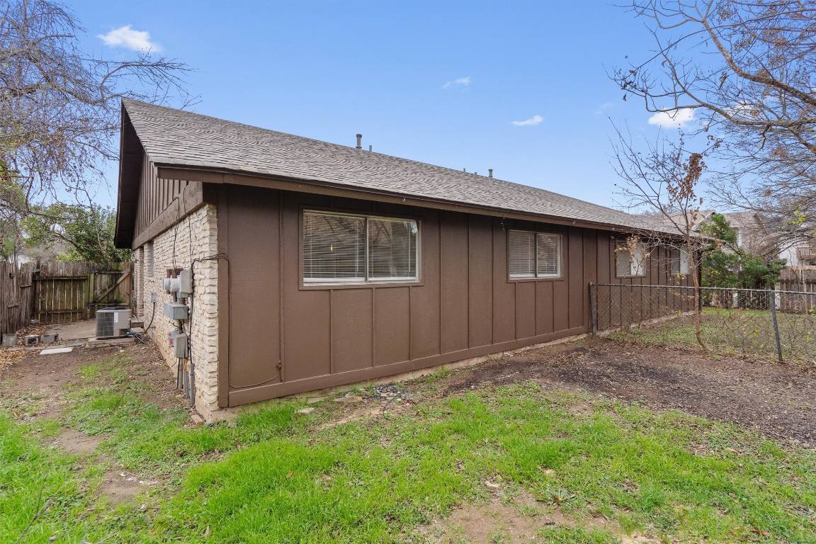 Apartment for rent at 5304 Indio Circle #5304B, Austin, TX 78745