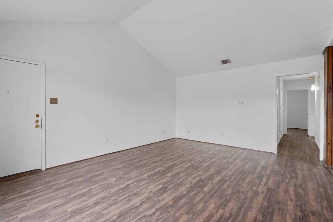 Apartment for rent at 5304 Indio Circle #5304B, Austin, TX 78745